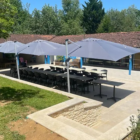 Mobil-home, Animaux Ok - 6 Pers. - Api-1-52-2578 * La Chapelle-Aubareil